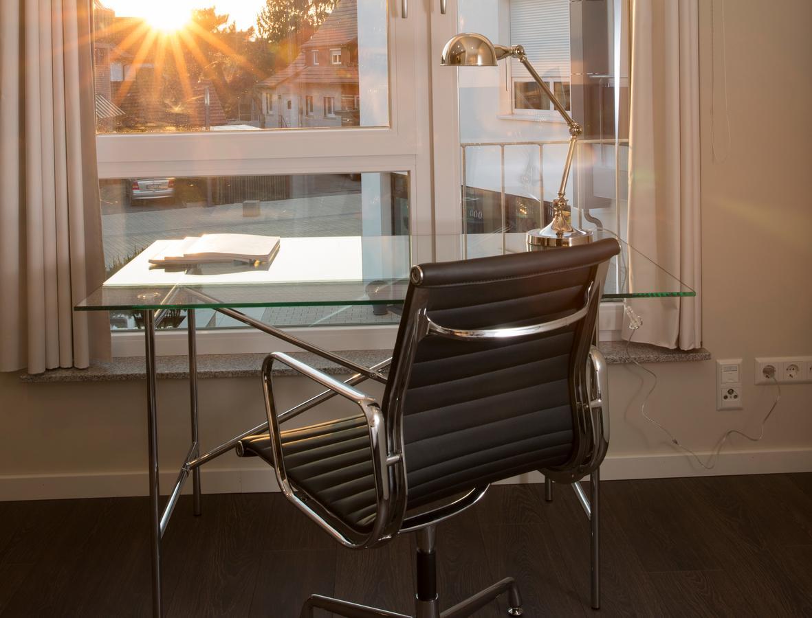 Logis First Class Business Suites Renningen Ngoại thất bức ảnh